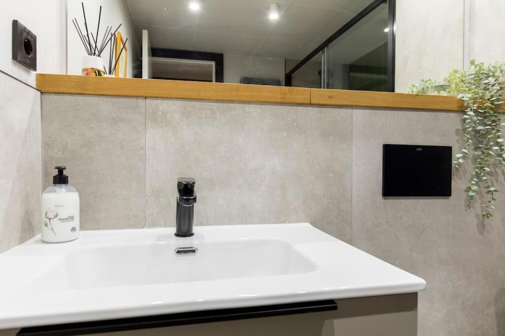 Castrillo 4 Apartamento Acogedor Zaragoza Ngoại thất bức ảnh
